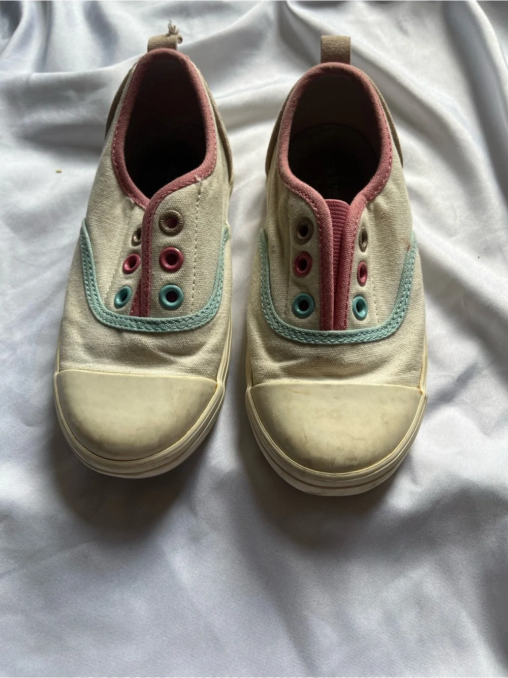 Old Navy Girls Canvas Shoes 9